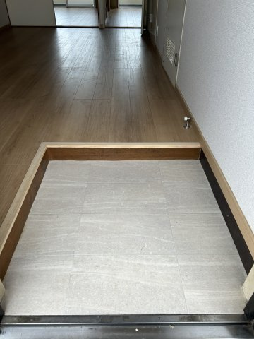 島根ハイツの玄関