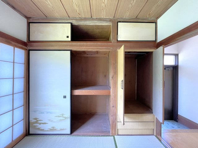石野貸家の収納