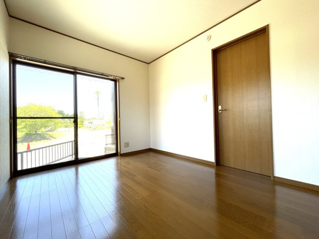 ジェイパーク貸家の洋室