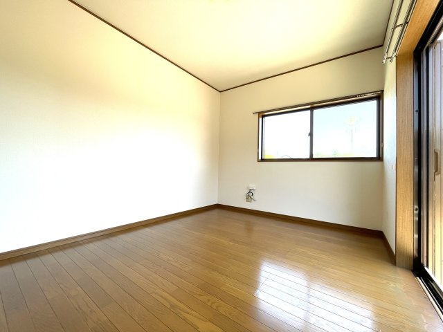 ジェイパーク貸家の洋室