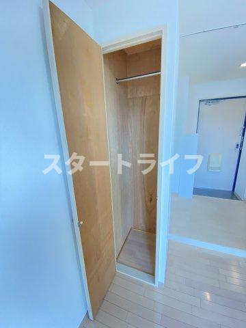 大阪市淀川区木川東１丁目の賃貸マンションの収納