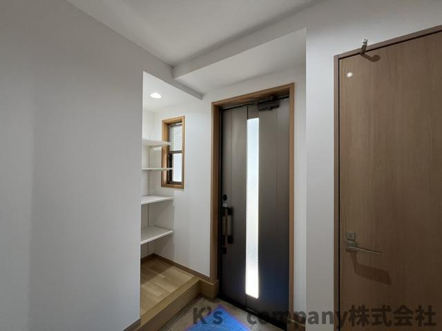 ◎茅ヶ崎市菱沼1丁目　中古戸建の収納|玄関収納スペースあり
☆