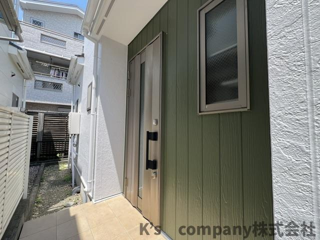 ◎茅ヶ崎市菱沼1丁目　中古戸建の玄関|玄関ポート付き◇◇