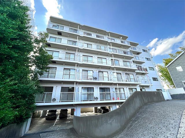 メゾンリヴィエール小金