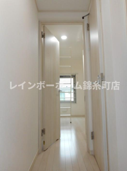 マーレ千住仲町の玄関