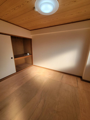【洋室】 | コーポラスサタ