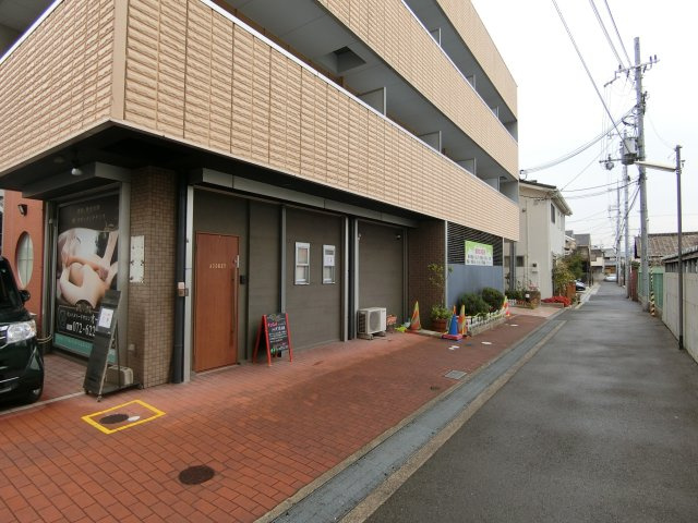 ベラ・フォーレの周辺