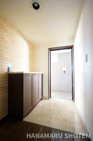 エグゼ稲毛の玄関|＊当日ご案内可＊ご希望の物件まとめてご案内！弊社が掲載していない物件でもOK♪お気軽にご相談ください ♪お電話でのお問合わせがスムーズ♪