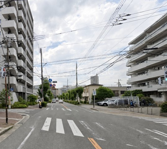 コスモハイツ  貸店舗・事務所の周辺