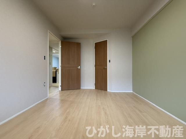 グレーシアガーデン湘南みずきの子供部屋|7月11日撮影　新規リフォーム中　7.5帖　洋室