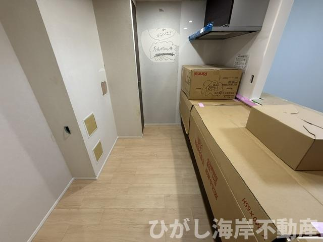グレーシアガーデン湘南みずきのキッチン|7月11日撮影　新規リフォーム中　キッチンスペース
