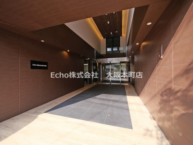 ドゥーエ南堀江のエントランス