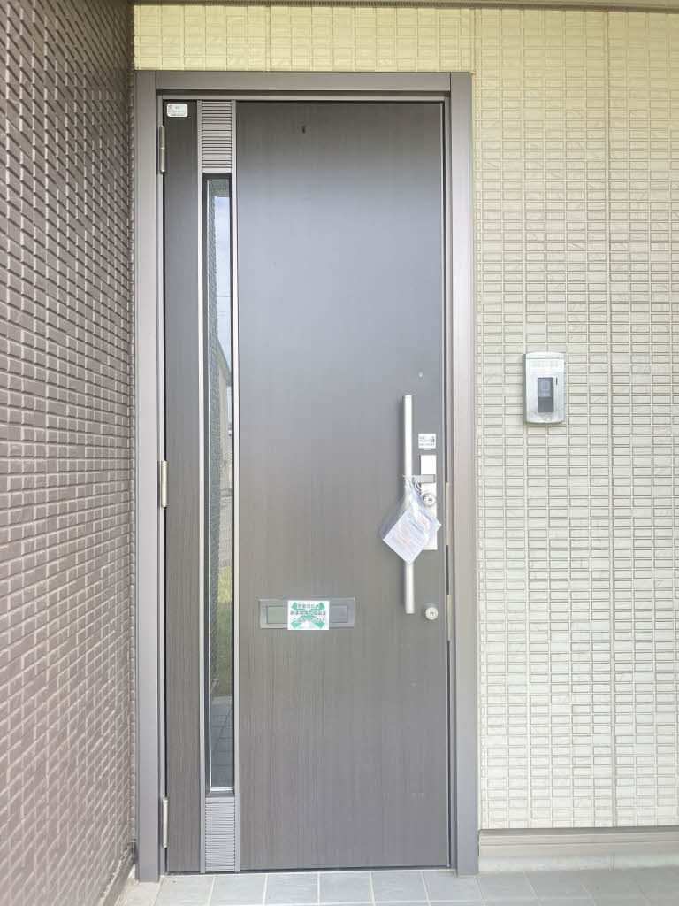 シャーメゾン上泉の玄関