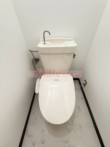 金子ハイツのトイレ|ゆったりとした空間のトイレです