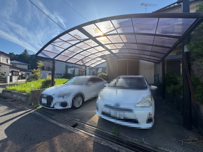 【駐車場】 | 小美玉市栗又四ケ　南東向き　4DK