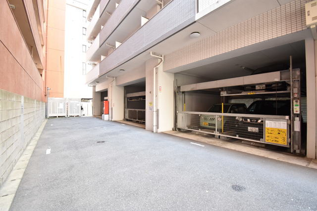 グランフォーレ呉服町の駐車場