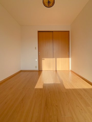 大野城市牛頸３丁目のアパートの居間・リビング|おしゃれな居間です