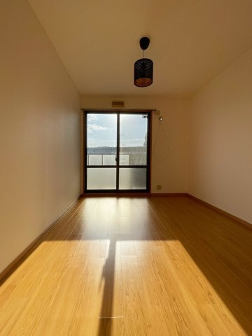大野城市牛頸３丁目のアパートの居間・リビング|おしゃれな居間です