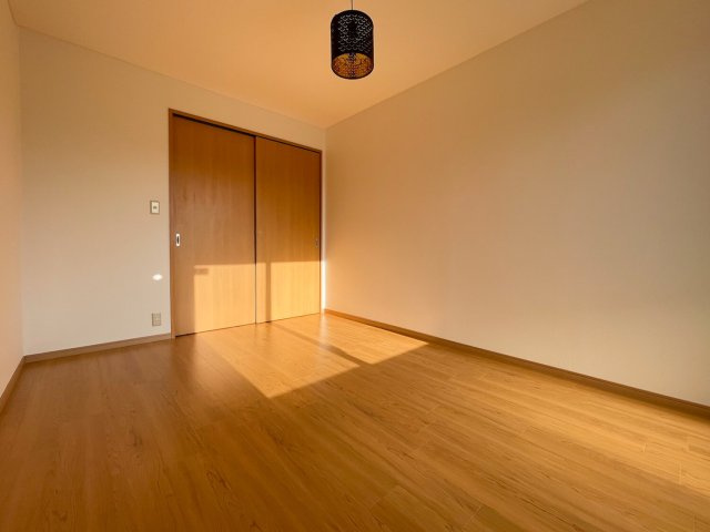 大野城市牛頸３丁目のアパートの居間・リビング|リビングです