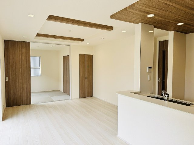 八王子市　石川町　新築一戸建ての内装|～折り上げ天井・下がり天井がオシャレな空間を演出～
