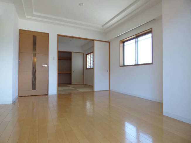 【居間・リビング】アーバネックス元町通