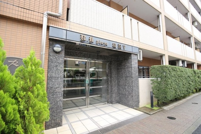 アール・ケープラザ横浜Ⅴのエントランス