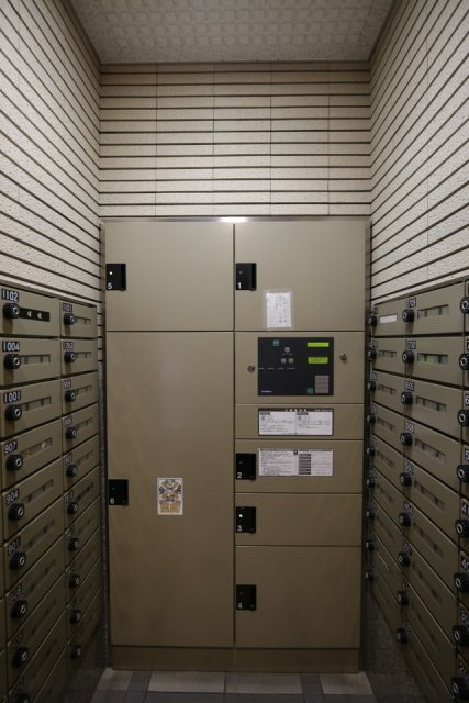 アール・ケープラザ横浜Ⅴのその他共用部分|宅配BOX