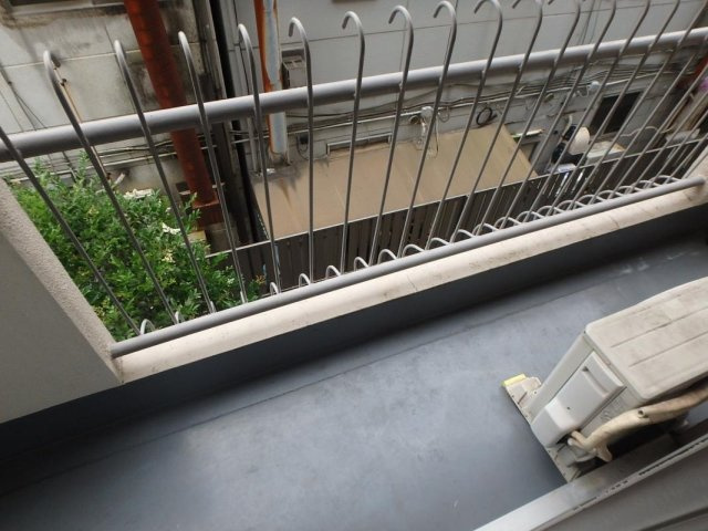 オーク菊名マンションのバルコニー