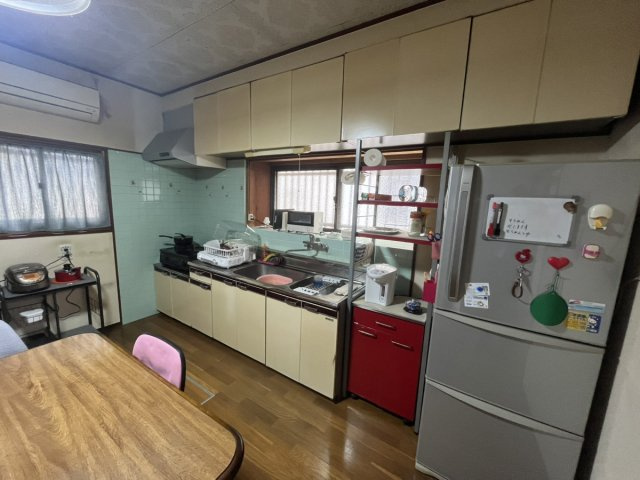 高島町4441-16の居間・リビング