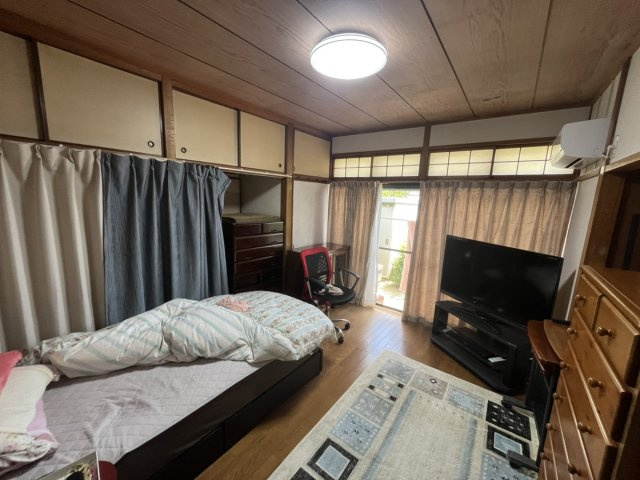 高島町4441-16の洋室