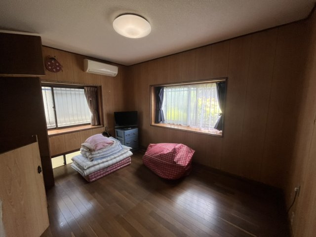 高島町4441-16の洋室