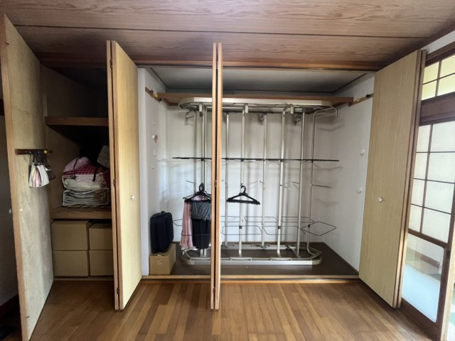 高島町4441-16の収納