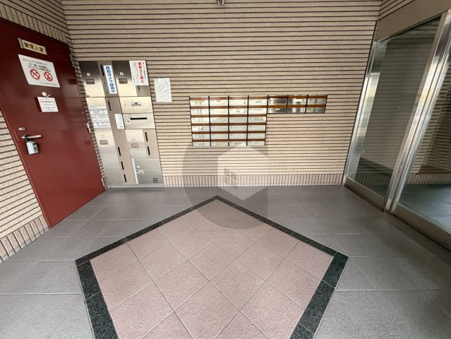 ソレイユ俊徳道のロビー