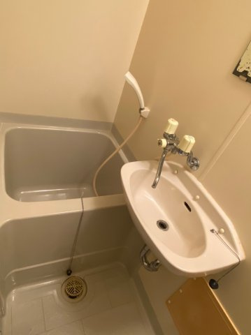 かもめアパートの洗面所