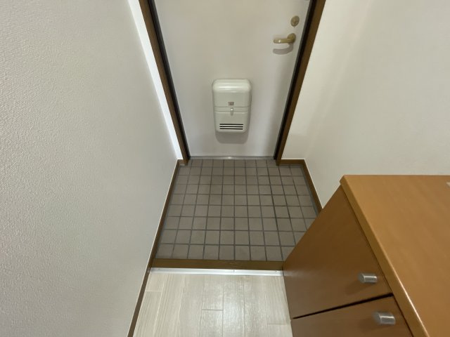ラ・パルテール壱番館の玄関