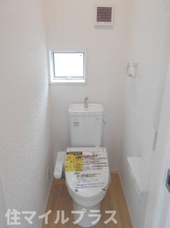 【トイレ】 | 郡山市菜根3丁目新築一戸建て7棟 | シンプルで使いやすいトイレです