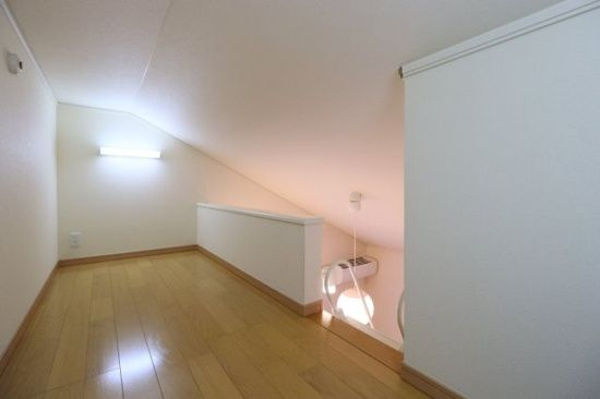 メゾンオルテの洋室