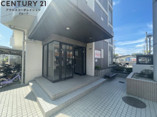 グランドール園田のエントランス