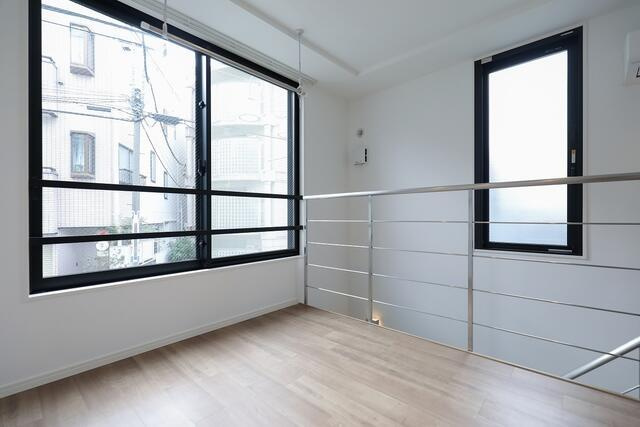 ＧＲＥＥＮ　ＣＯＵＲＴ中野の内装|明るいお部屋です