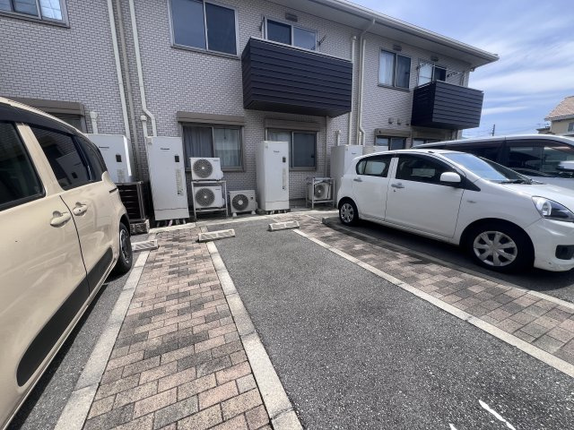 クオーレⅡの駐車場