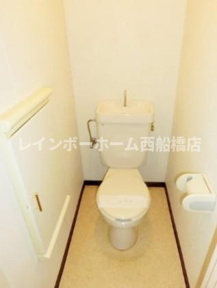 千葉市花見川区幕張町５丁目のアパートのトイレ