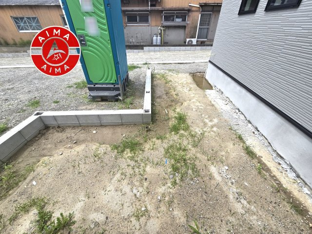福津市津屋崎7丁目第6-3棟（1号棟）のバルコニー|風をしっかりと感じられるバルコニーでは、毎日が洗濯日和です。広々としているので洗濯も楽しくなるでしょうし、気分転換にバルコニーからの眺めを楽しむのもいいでしょう。