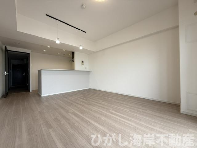 第一ハイツ茅ヶ崎のダイニング|新規リフォーム完了！　14帖　LDK