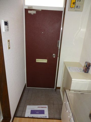 ウイング白金Bの玄関|同タイプ別部屋の写真となります
