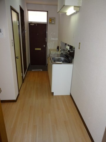 ウイング白金Bのキッチン|同タイプ別部屋の写真となります