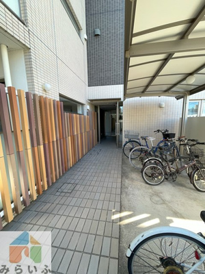 【エントランス】 | グランドゥール覚王山