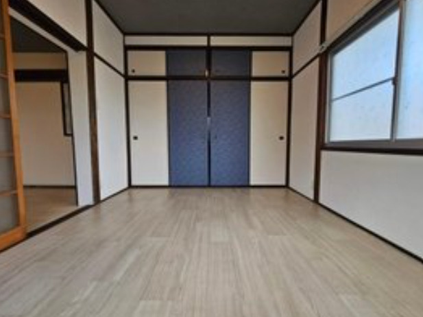 姫路市北八代戸建ての洋室