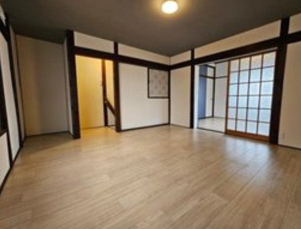 姫路市北八代戸建ての洋室