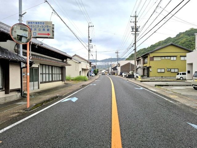 売土地　静岡市清水区蒲原堰沢の前面道路含む現地写真|近くに蒲原海岸があります。海風を感じながらお散歩が楽しめます。