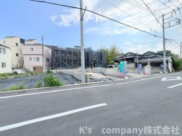 茅ヶ崎市富士見町　建築条件なし　売地　B区画の前面道路含む現地写真|前面道路の様子です◇